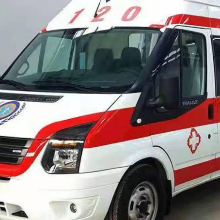 清新非急救护送病人转院租赁救护车的优缺点对比